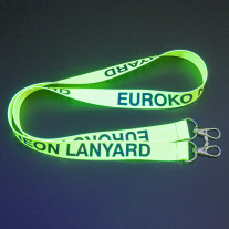 Fluo klíčenka s dvěma karabinami