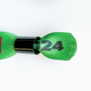 Zaoblené textilní náramky